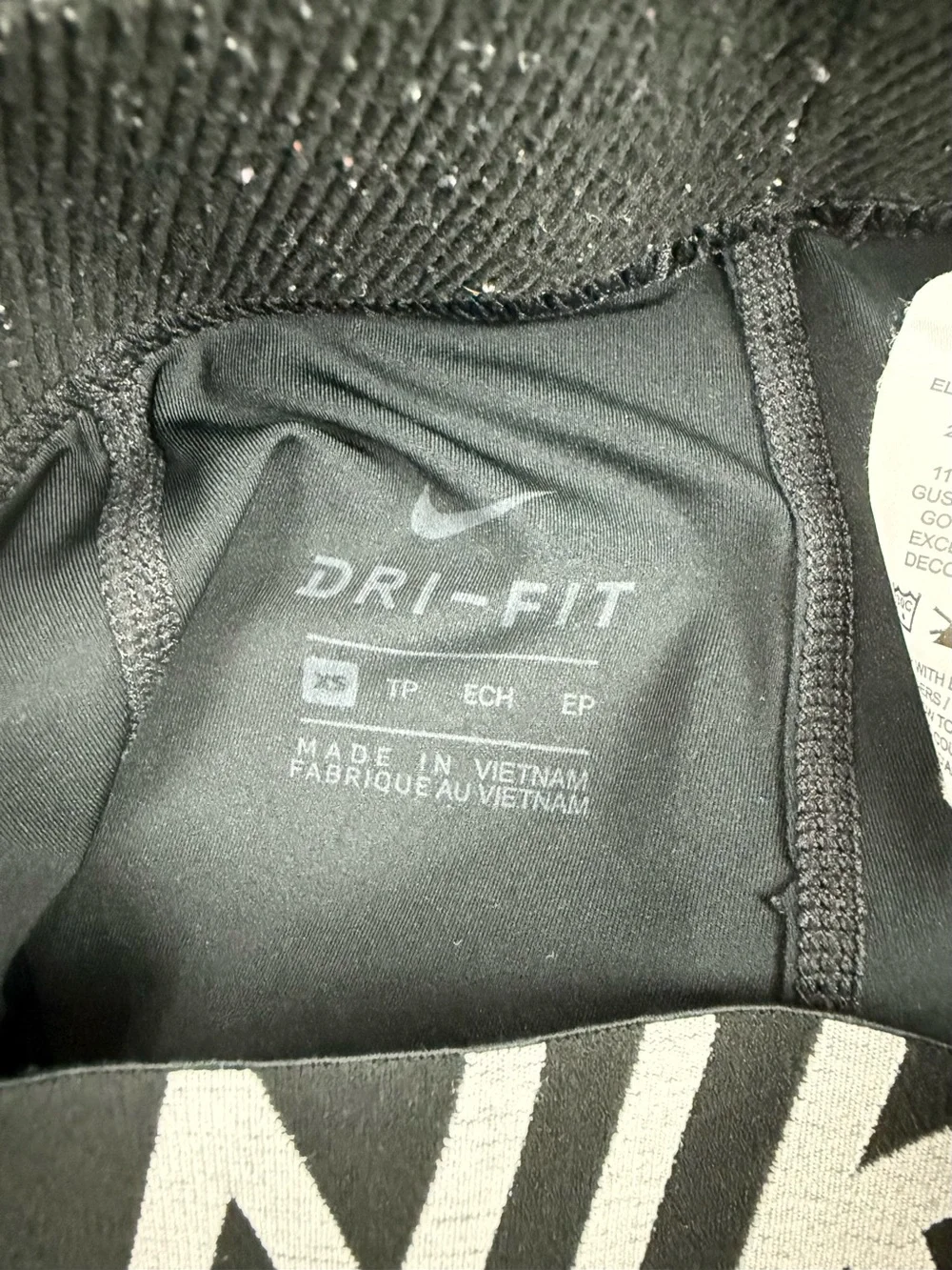 Nike size xs